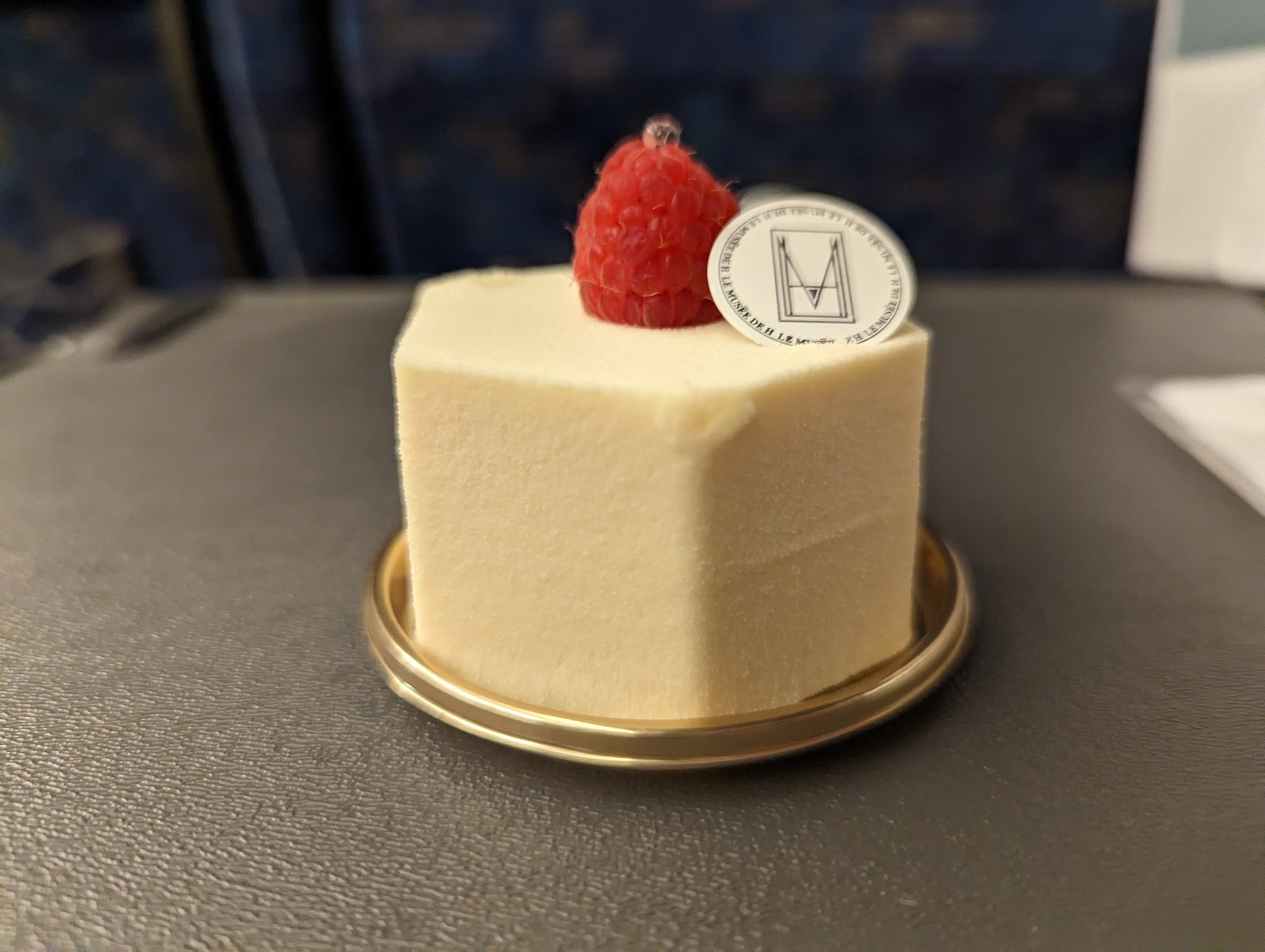 Image in a image block